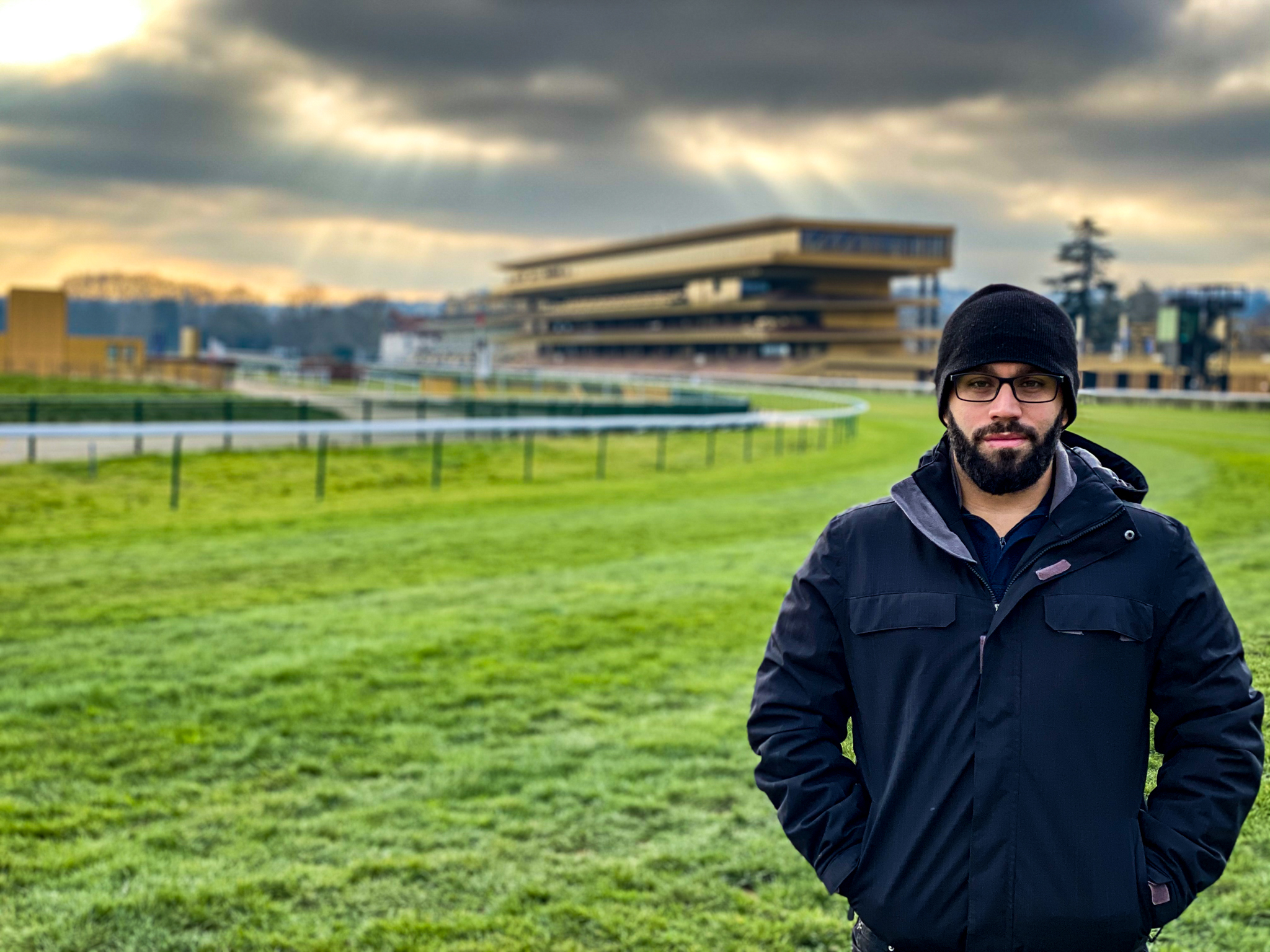 Racetrack grandstand